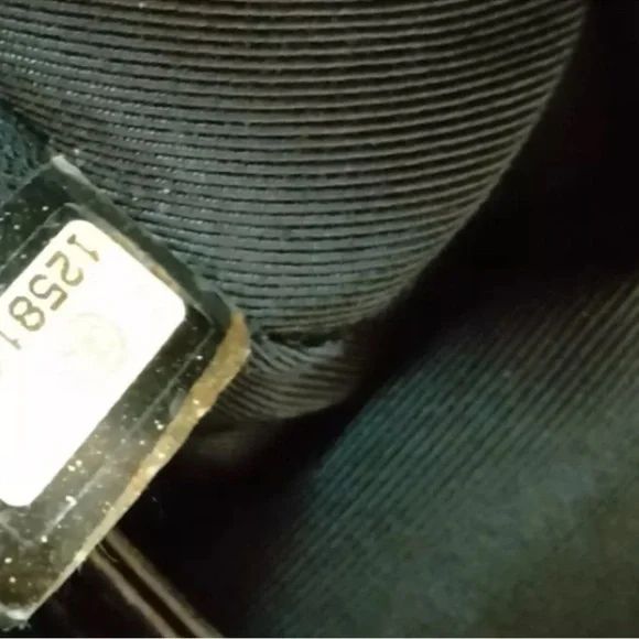 ✍️ AUTHENTIC CHANEL Rue Combon Metallic - Picture 8 of 9